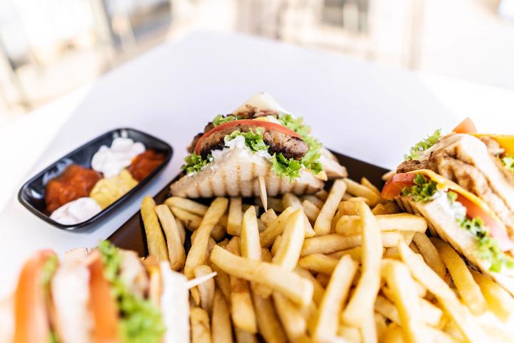 Roby club with ketchup and mayo  